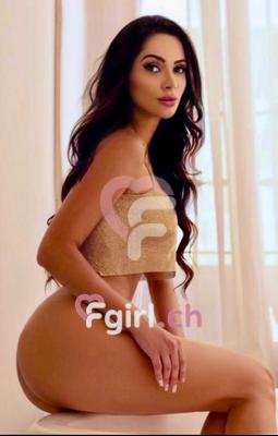 Laura - Escort à Fribourg
