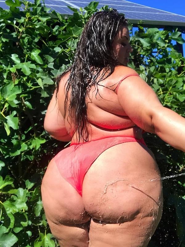 Laura - Escort à Genève
