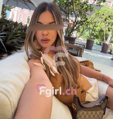 Laura - Escort in Neuenburg
