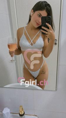 Lavínia Label - Erotic masseuse in Montreux
