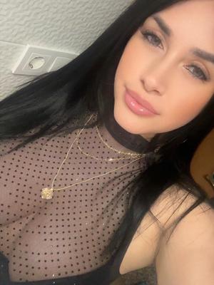 Layla Massage - Escort in Montreux
