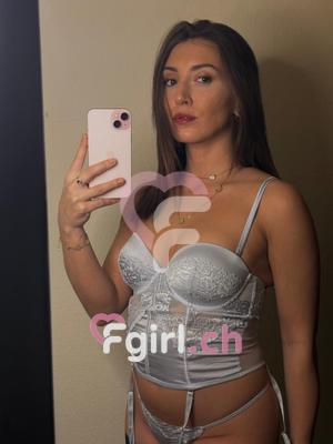 Léa - Escort à Eaux-vives
