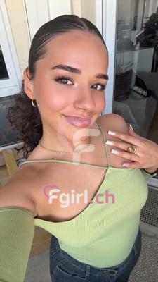 Léa - Escort in Genf