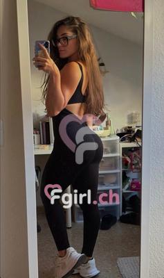 Lea - Escort en Fribourg
