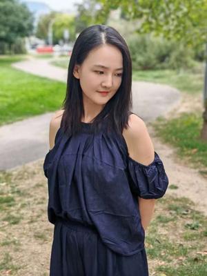 Léa - Escort in Bex
