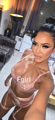 Leana - Escort à Martigny