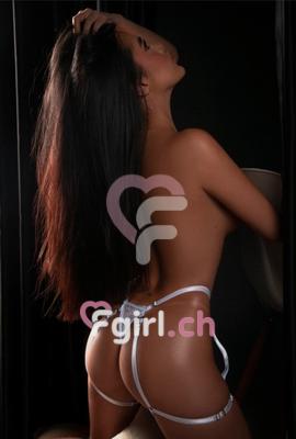 Leonara - Escort in Martigny
