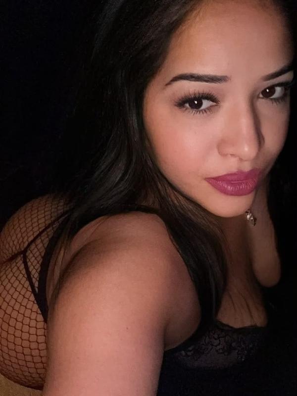 Leydi - Escort en Plainpalais

