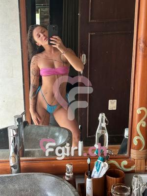 Lia - Escort à Genève
