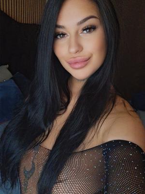 Lia - Escort à Neuchâtel

