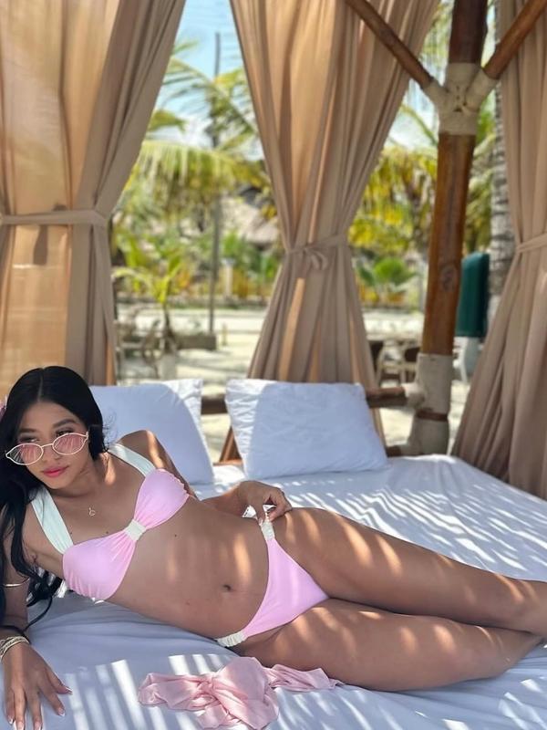 Licy - Escort in Martigny
