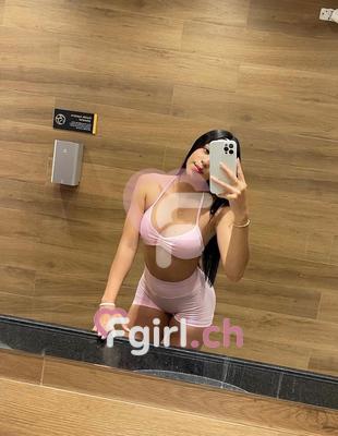 Licy - Escort in Martigny