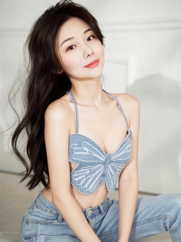 Lili - Escort in Morges
