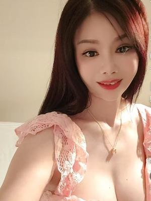 LiLi - Escort in Vevey
