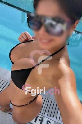 Lilly Massage - Erotische Masseurin in Romont
