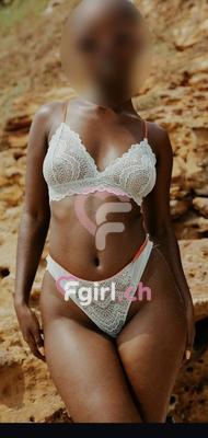 Lina - Escort in Romont
