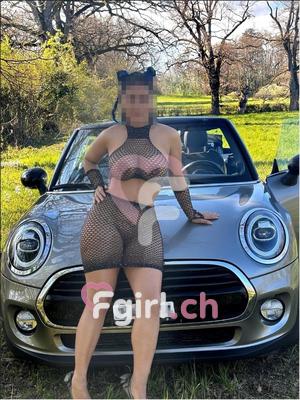Lina - Escort à Thônex
