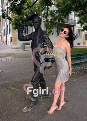 Lina - Escort in Neuchâtel
