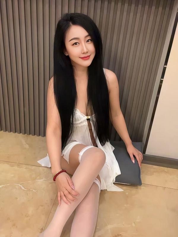 Linda - Escort en Zürich
