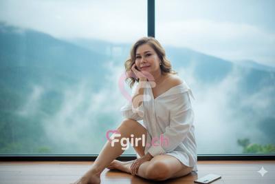 Linda - Erotische Masseurin in Genf
