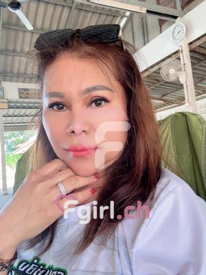 Linda - Erotische Masseurin in Genf