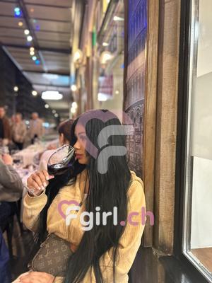 Lisa - Escort in Eaux-vives
