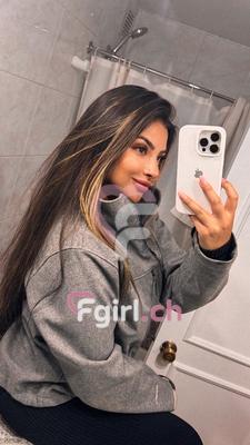 Livia - Escort in Nyon