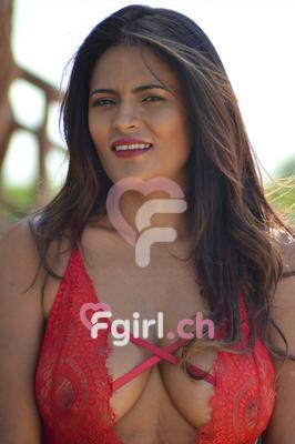 Livia - Escort en Renens
