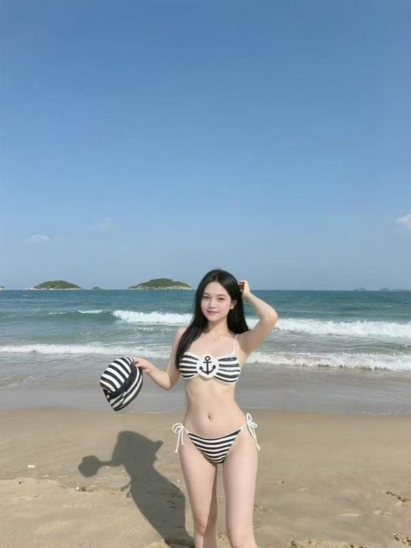 Liya - Escort in Aigle
