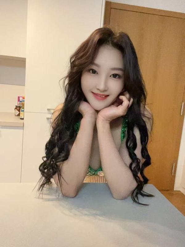 lna - Escort in Prilly
