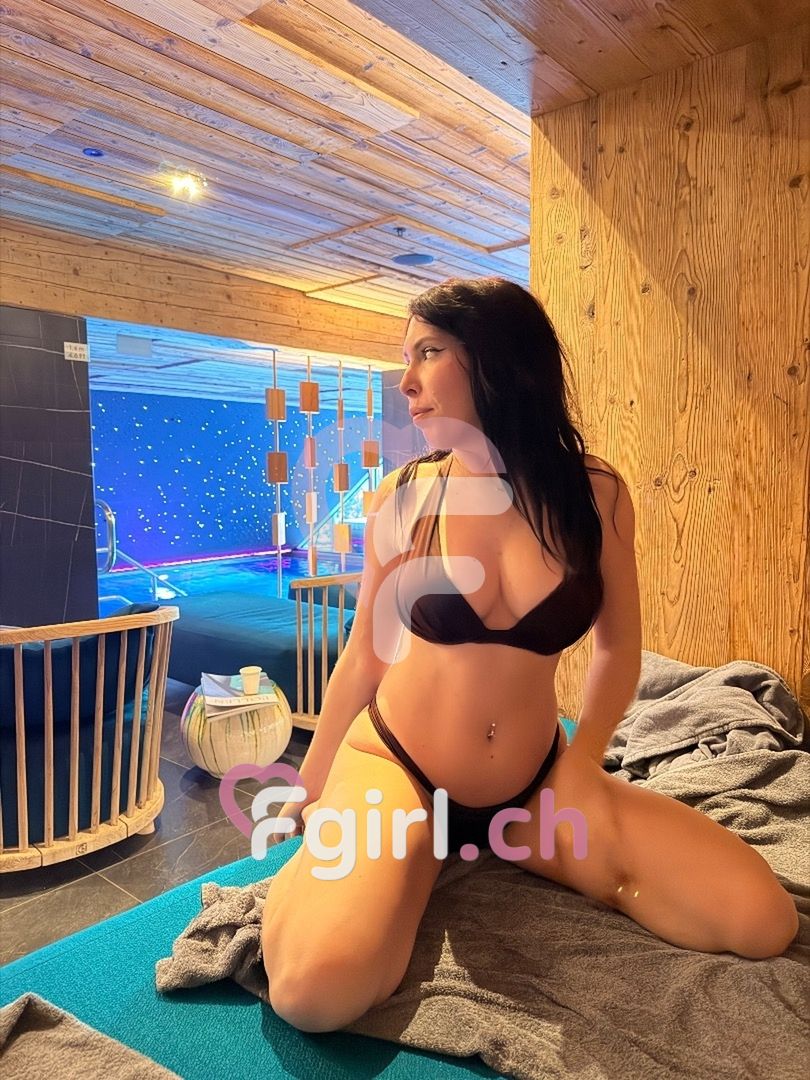 Loanna – Montreux photo 5