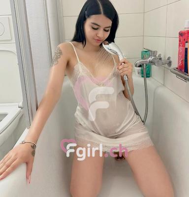 Lolita Nuru - Erotische Masseurin in Sion
