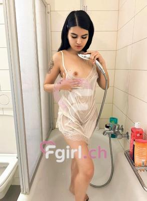 Lolita Nuru - Erotische Masseurin in Sion
