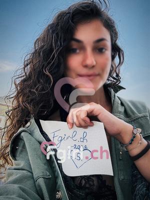Loren Sophie - Massaggiatrice erotica a Lausanne