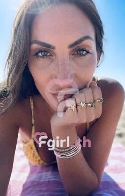 Lorie - Escort à Fribourg