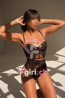 Louise - Massaggiatrice erotica a Lausanne
