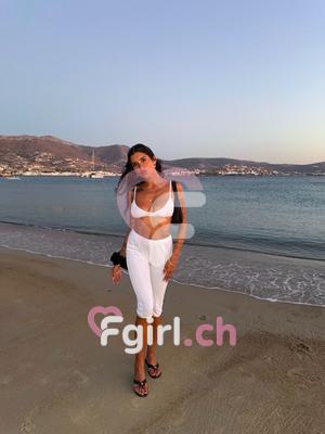 Louise - Escort à Genève
