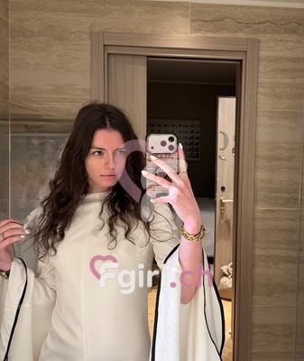 Louise Elite - Escort a Genève
