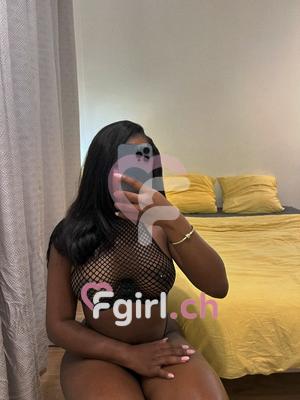 Loujane - Escort in Carouge

