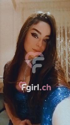 Lucia - Escort in Genf