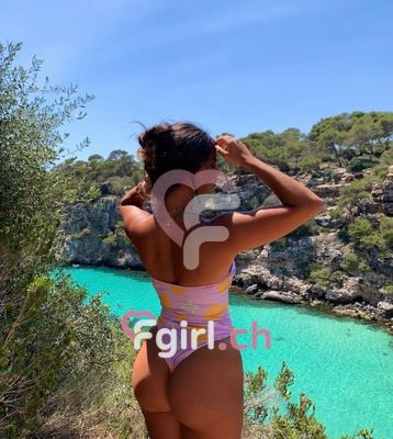 Lucía - Escort in Eaux-vives
