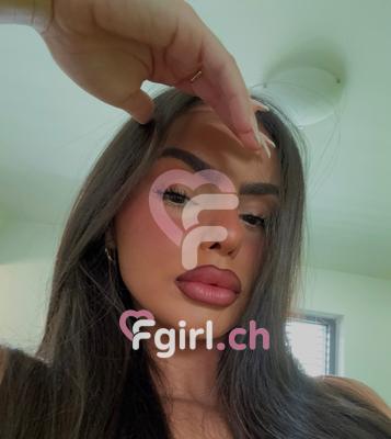 Lucía - Escort in Eaux-vives
