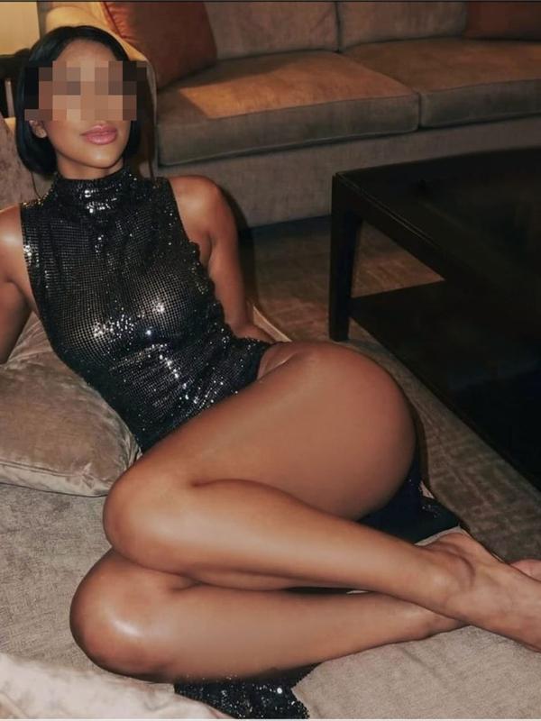 Lucia - Escort à Romont
