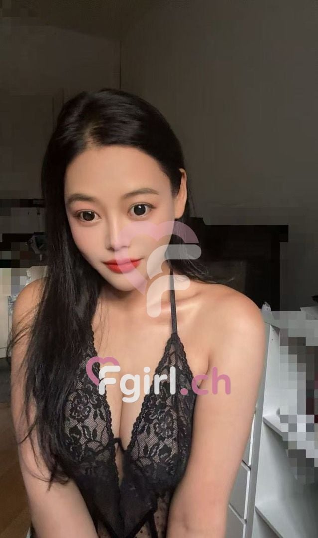 Lucy – Geneva photo 3