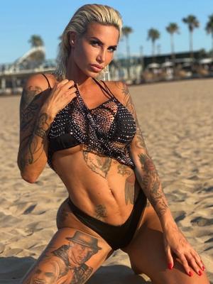 Lucy - Escort en Genève
