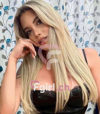 Luna - Escort in Neuenburg
