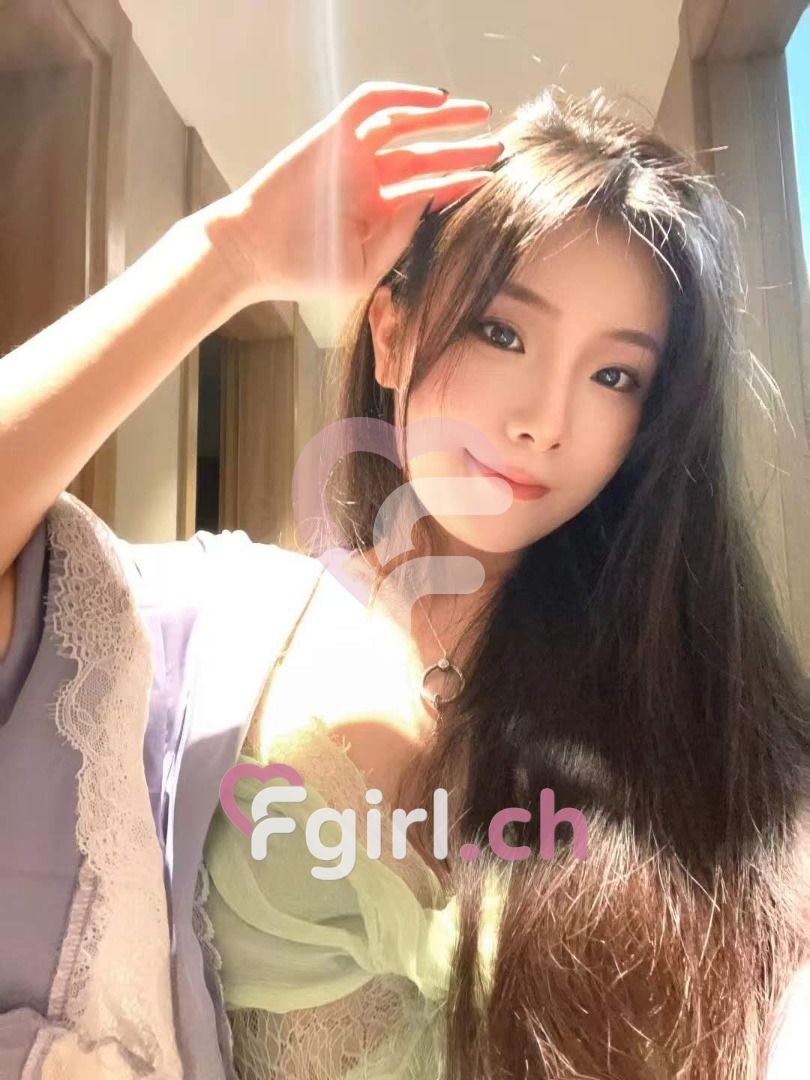 Luna – Geneva photo 2