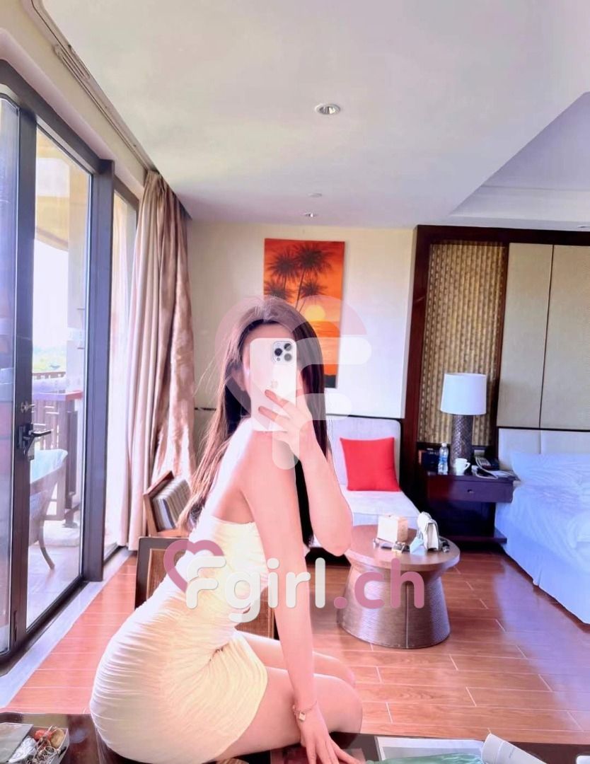 Luna – Geneva photo 5