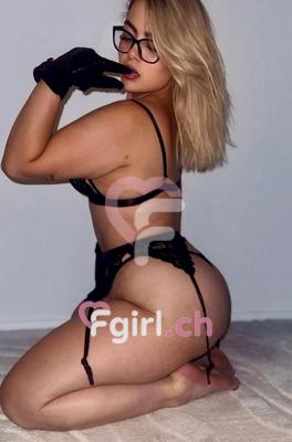 Luna - Escort in Neuenburg
