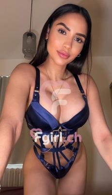 Luna - Escort à Lausanne

